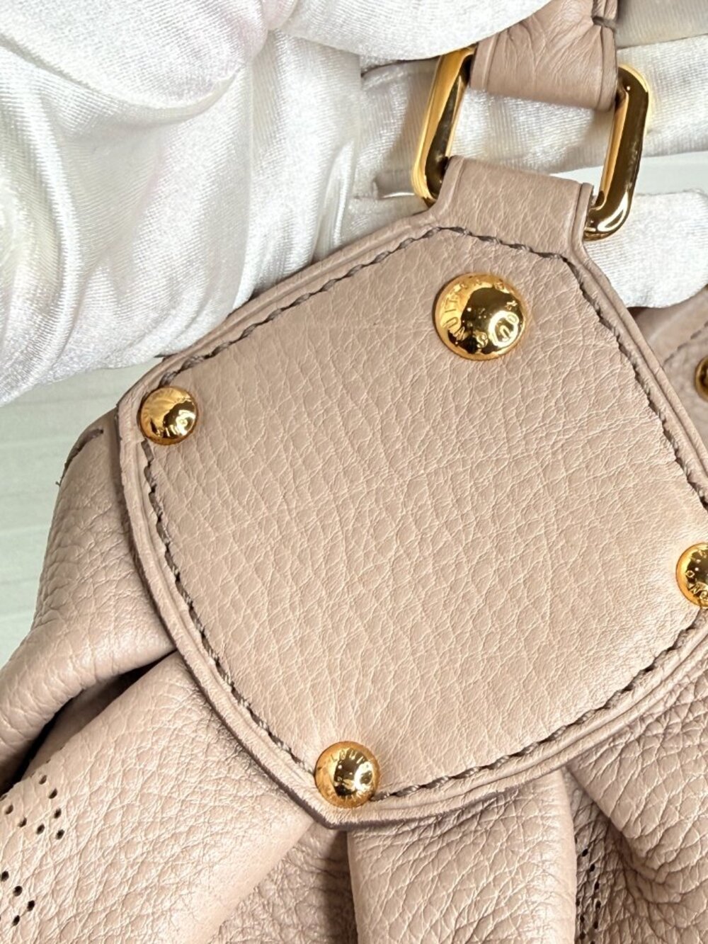 Louis Vuitton Mahina XL Sable Perforated Monogram Leather Hobo Bag - Picture 10 of 15